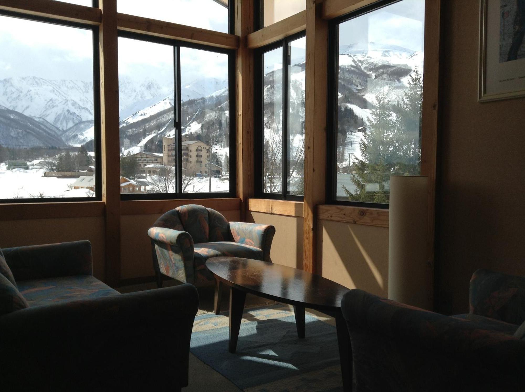 Hakuba Alpine Hotel Eksteriør billede